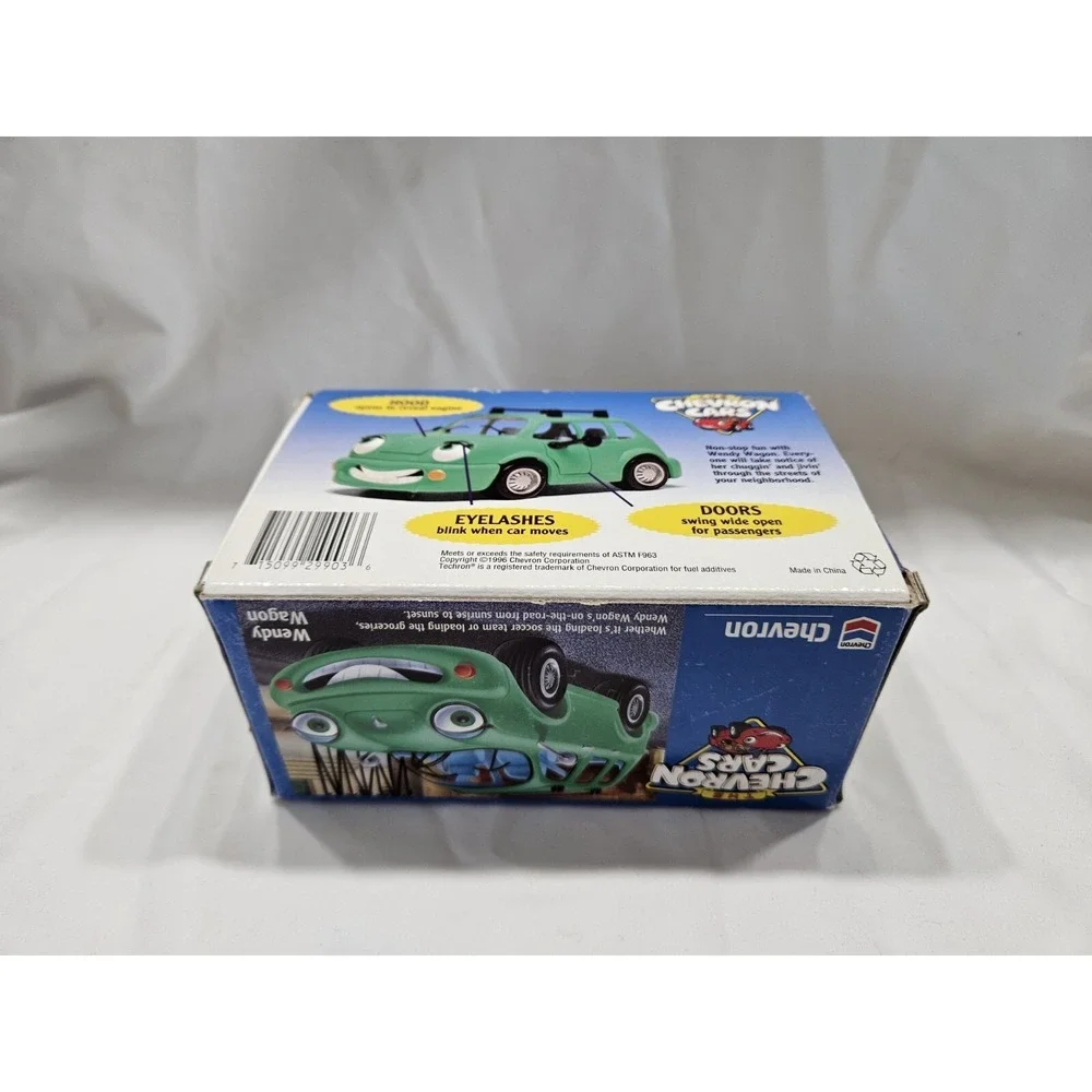 1996 The Chevron Cars WENDY WAGON‎ Eyes Move Doors Swing Hood Lifts New In Box